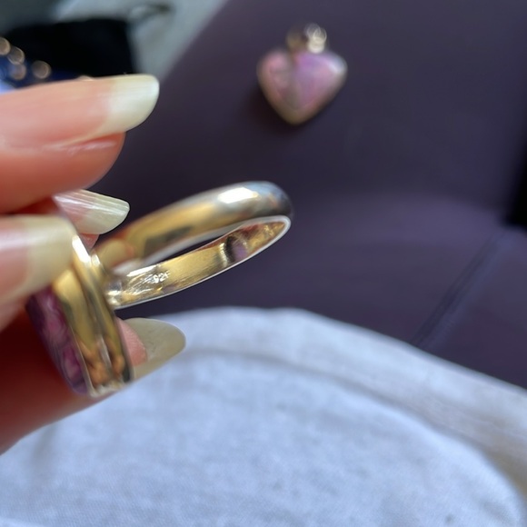 Purple dyed laguna lace agate ring - Picture 3 of 5